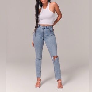 Abercrombie & Fitch The Skinny High Rise Jeans
